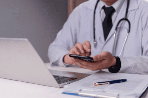 اإادارة الطبية وإدارة المؤسسات الصحية